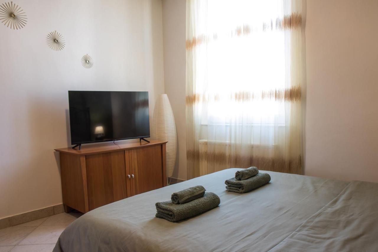 Niochori Heritage: The Pianist Suite Rhodes City ภายนอก รูปภาพ